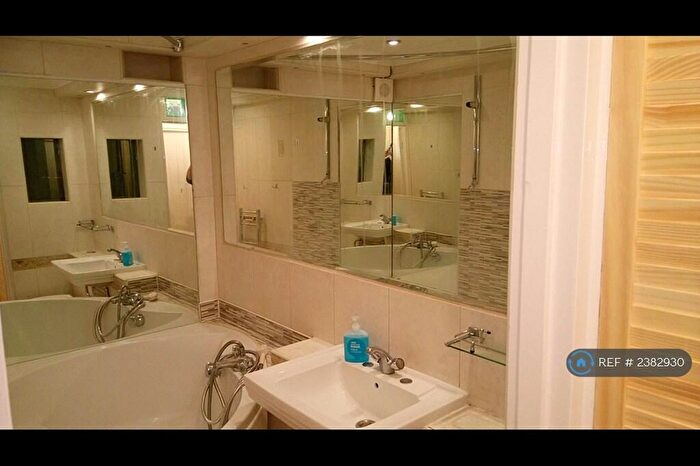 Studio To Rent In Farnham Road, Slough, SL2