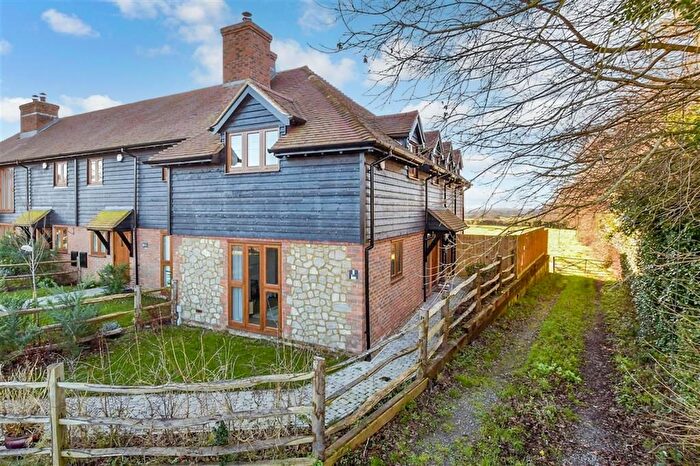 3 Bedroom End Of Terrace House For Sale In Hermitage Lane, Boughton Monchelsea, Maidstone, Kent, ME17