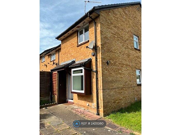 1 Bedroom Terraced House To Rent In Alfred Close, Chatham, ME4