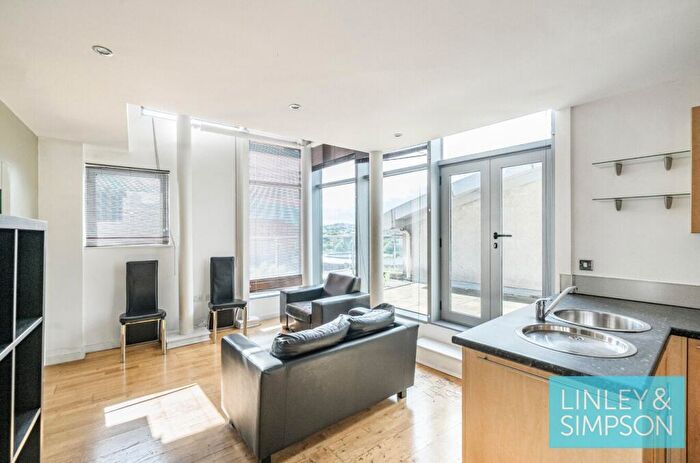 2 Bedroom Penthouse For Sale In Santorini, Gotts Road, Leeds, LS12