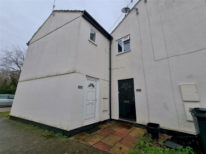 1 Bedroom Flat To Rent In Cricklade Road, Swindon, SN2