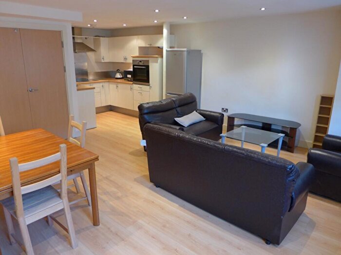 2 Bedroom Duplex To Rent In John William Court, John William Street, Huddersfield, HD1