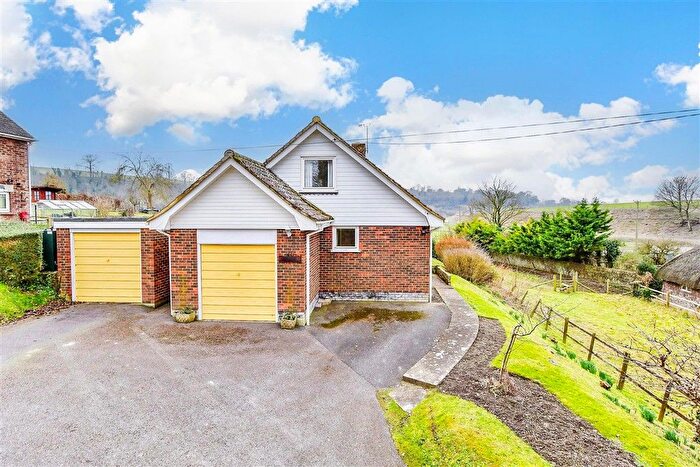 3 Bedroom Chalet For Sale In Wepham, Arundel, West Sussex, BN18