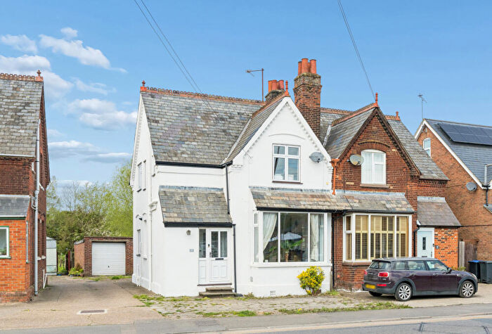 3 Bedroom Semi-Detached House For Sale In Cambridge Road, Hitchin, SG4