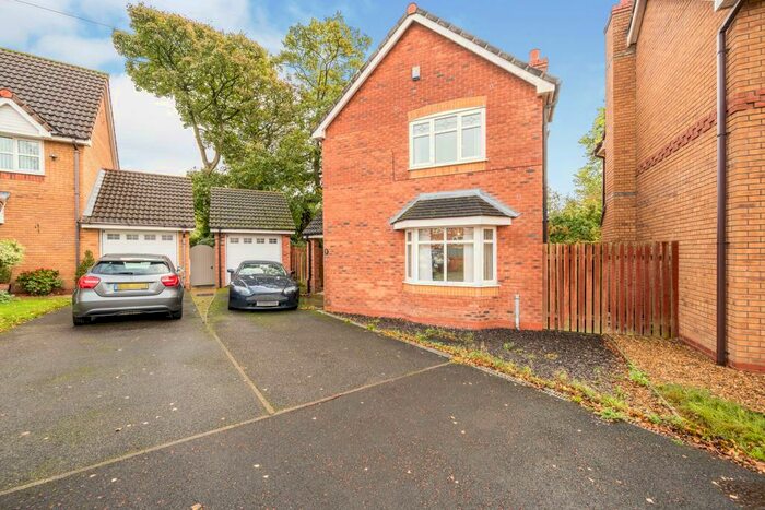 3 Bedroom House To Rent In The Meads, L34