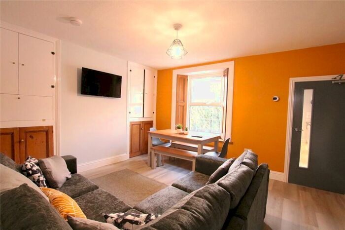 6 Bedroom End Of Terrace House To Rent In Overndale Road, Bristol, BS16