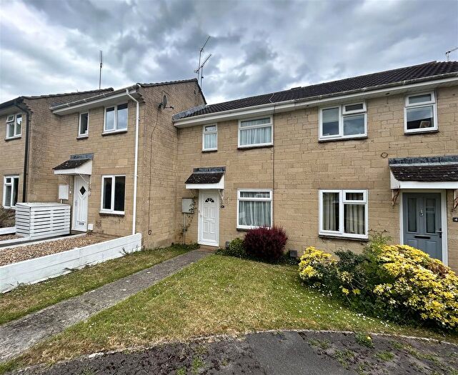 2 Bedroom Terraced House For Sale In Chamberlain Road, Chippenham, SN14