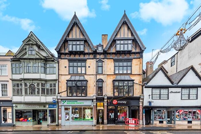 Apartment To Rent In High Street, Oxford, OX1