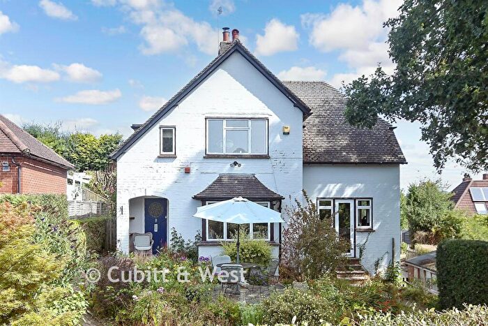 3 Bedroom Character Property For Sale In Woodcote Road, Forest Row, East Sussex, RH18