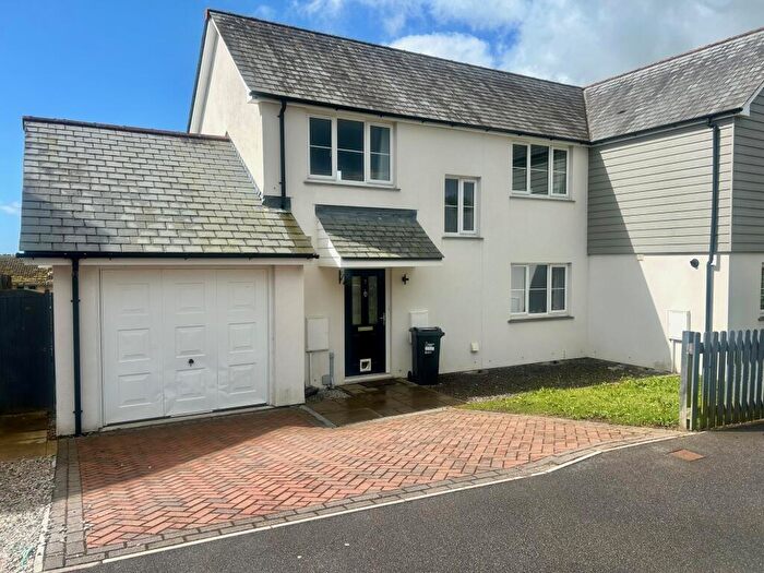 2 Bedroom House To Rent In Beechwood Drive, Dobwalls, Liskeard, PL14