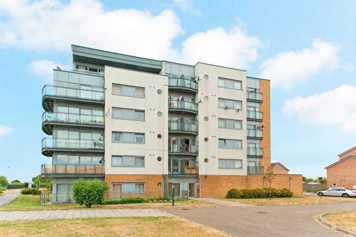 2 Bedroom Flat To Rent In Defence Close, London, SE28