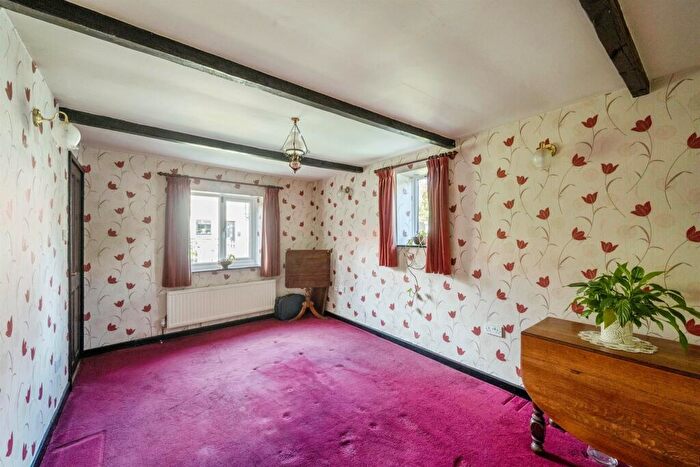 3 Bedroom Barn Conversion For Sale In The Mews, Hickleton, Doncaster, DN5