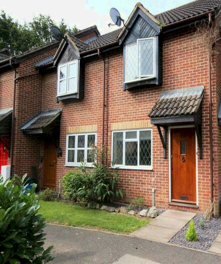 2 Bedroom House To Rent In Monks Crescent, Addlestone, KT15