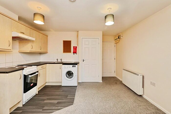 2 Bedroom Flat For Sale In Carlisle Mews, Gainsborough, DN21