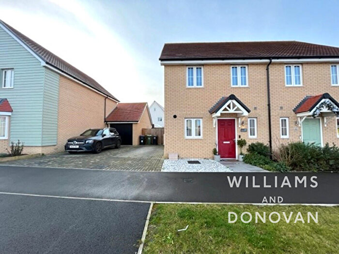 2 Bedroom Semi-Detached House To Rent In Athelstan Crescent, Rochford, SS4