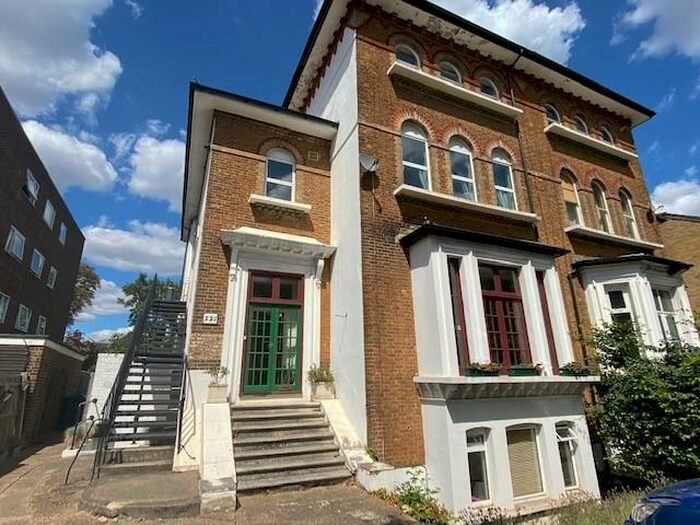 2 Bedroom Flat To Rent In Selhurst Road, London, SE25