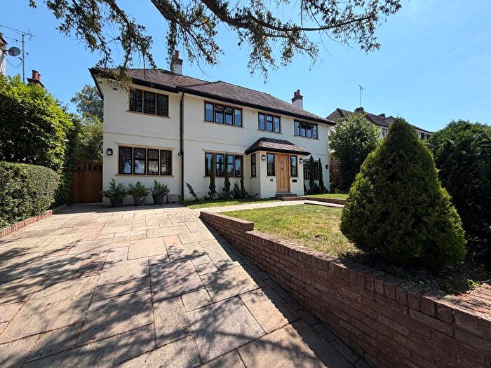 4 Bedroom Detached House For Sale In West Hill, Sanderstead, South Croydon, CR2