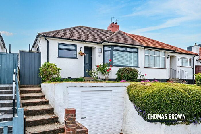 2 Bedroom Semi-Detached Bungalow For Sale In Somerden Road, Orpington, BR5