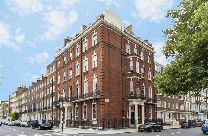 2 Bedroom Flat To Rent In Upper Berkeley Street, London, W1H