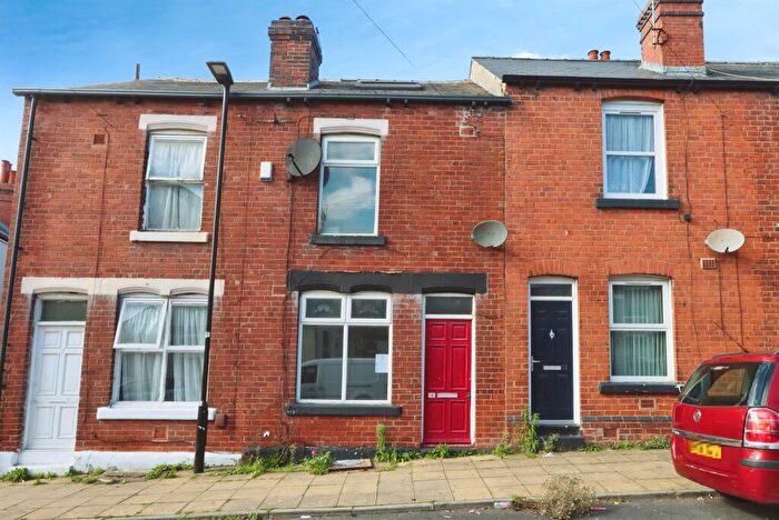 3 Bedroom Terraced House For Sale In Swarcliffe Road, Sheffield, S9