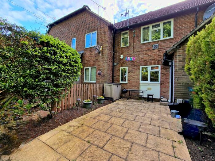 1 Bedroom Flat To Rent In Morval Close, Farnborough, GU14
