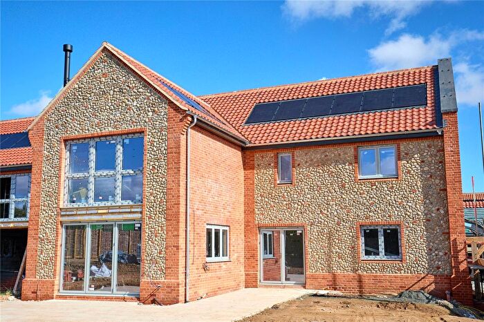 4 Bedroom Semi-detached House For Sale In Pitt Farm, Baconsthorpe, Holt, Norfolk, NR25