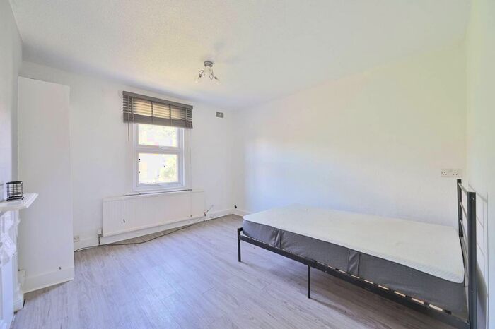 1 Bedroom Studio To Rent In Calais Street, Oval, London, SE5