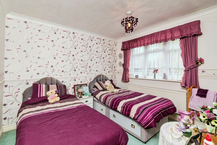 2 Bedroom Bungalow For Sale In Puddle Duck Lane, Worlingham, Beccles, Suffolk, NR34