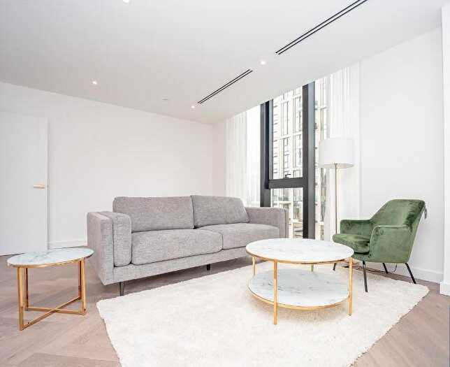 2 Bedroom Apartment To Rent In Gauging Square, London, E1W