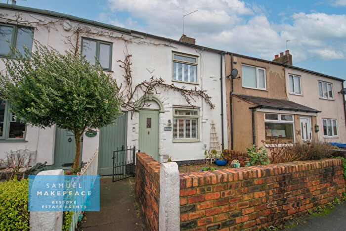 2 Bedroom Cottage For Sale In High Street, Newchapel, Stoke-on-Trent, ST7
