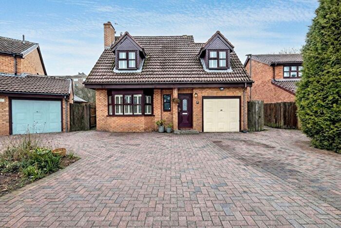 3 Bedroom Detached House For Sale In Finstock Court, South Gosforth, Newcastle Upon Tyne, NE3