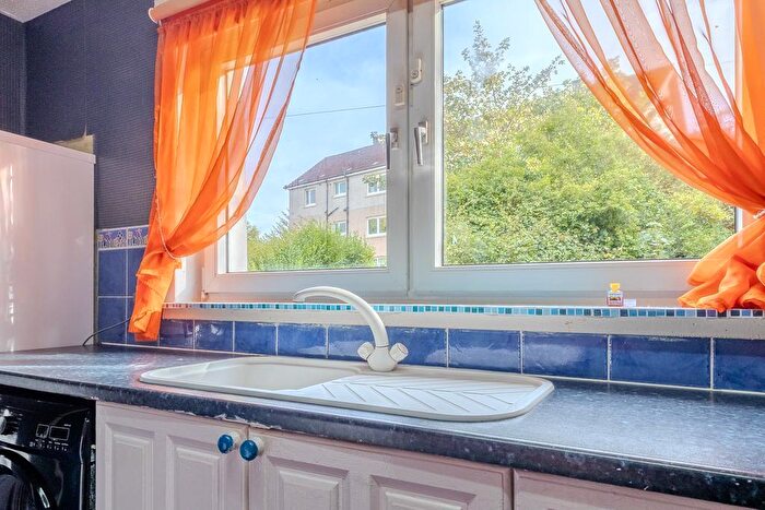 3 Bedroom End Of Terrace House For Sale In Glenburn Avenue, Moodiesburn, G69