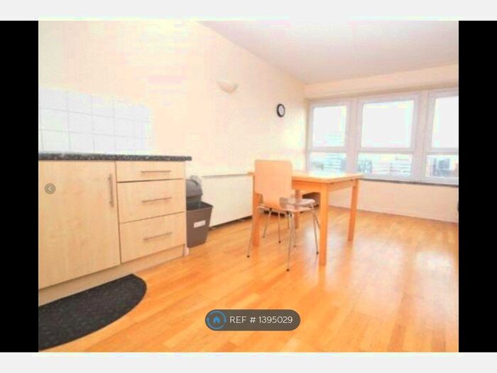 1 Bedroom Flat To Rent In The Vista Building, Woolwich, London, SE18