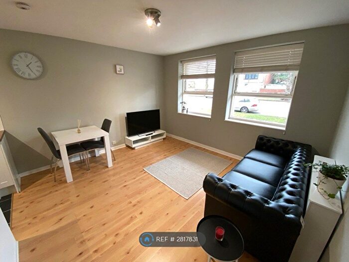 1 Bedroom Flat To Rent In Beauchamp Court, Leamington Spa, CV32