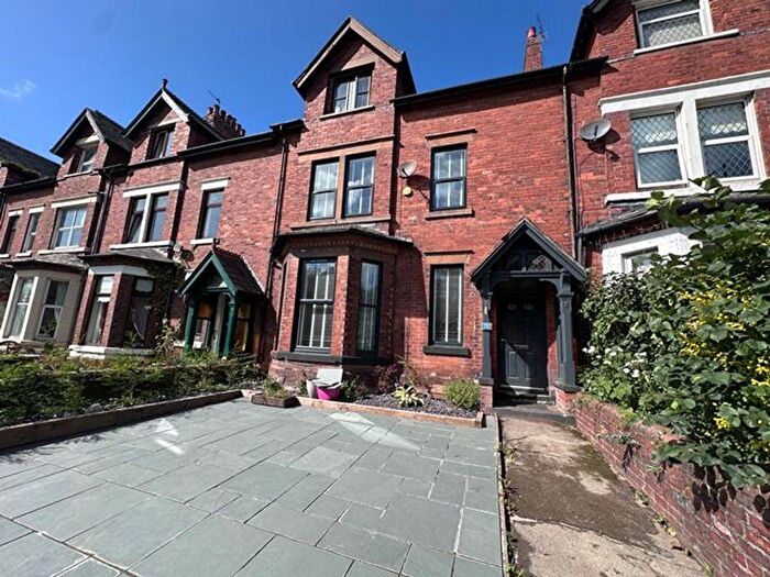 6 Bedroom Terraced House To Rent In Abbey Road, Barrow-In-Furness, LA14