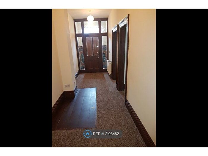 1 Bedroom Flat To Rent In Langsett Road, Sheffield, S6