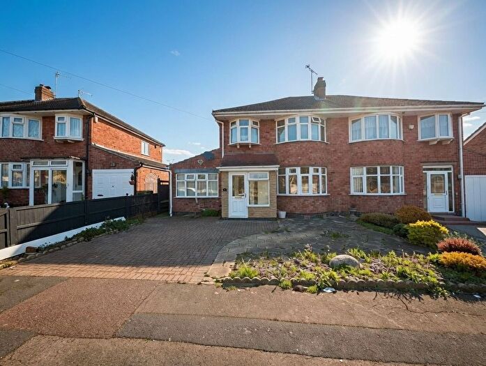 4 Bedroom Semi Detached House For Sale In Lynmouth Drive, Wigston, LE18