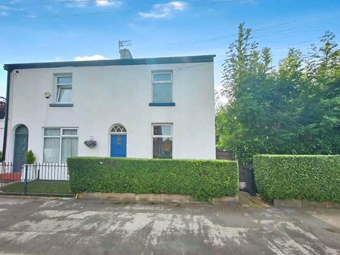 2 Bedroom Terraced House To Rent In Manchester Road, Heaton Chapel, Stockport, SK4