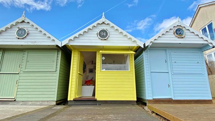Chalet For Sale In Pier Approach, Walton On The Naze, CO14