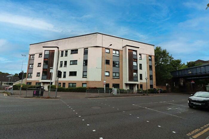 2 Bedroom Flat To Rent In Kilmarnock Road, Shawlands, Glasgow, G43