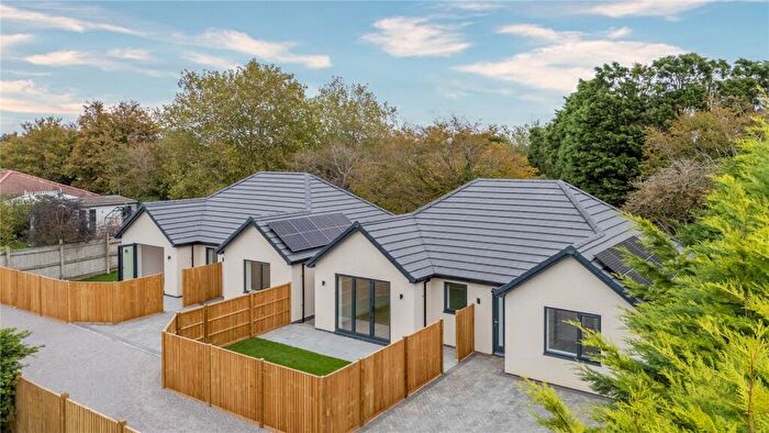 2 Bedroom Bungalow For Sale In Redfield Road, Patchway, Bristol, Gloucestershire, BS34