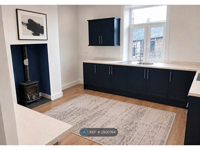 3 Bedroom Terraced House To Rent In Blackburn Road, Rossendale, BB4