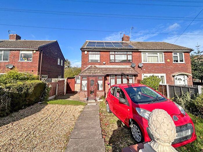 3 Bedroom Semi Detached House For Sale In Chester Road, West Bromwich, B71