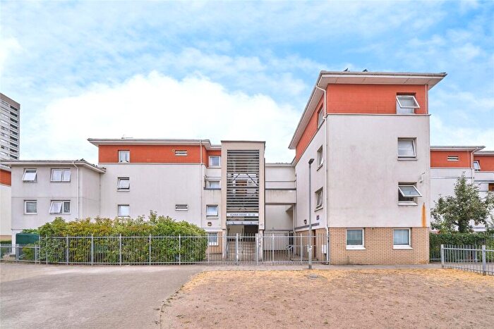 2 Bedroom Flat For Sale In British Street, London, E3