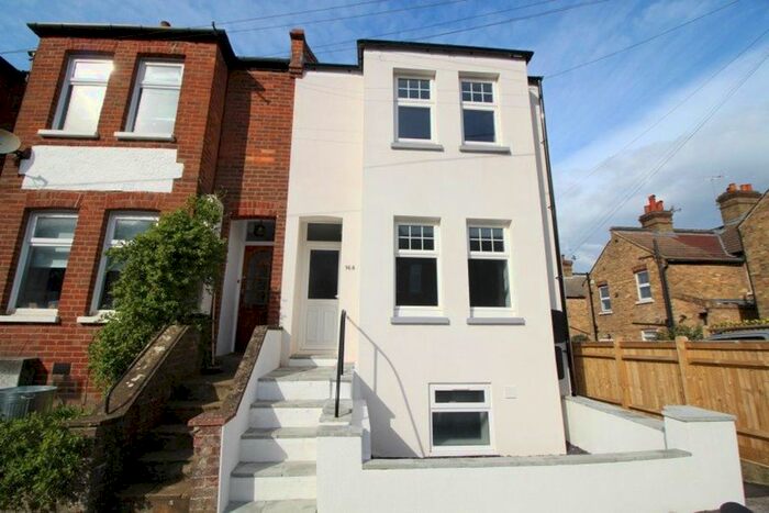 2 Bedroom Property To Rent In Buckhurst Avenue, Sevenoaks, TN13