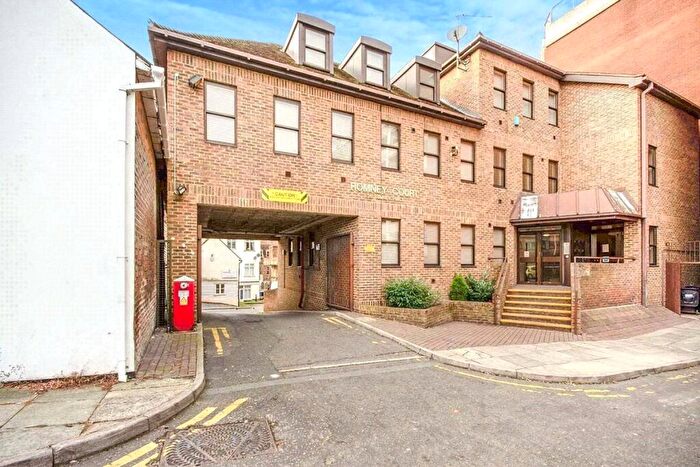 1 Bedroom Flat For Sale In Romney Place, Maidstone, Kent, ME15
