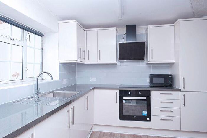 5 Bedroom Semi-Detached House To Rent In Coldean Lane, Brighton, BN1