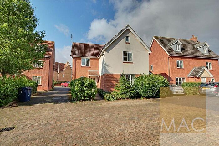 4 Bedroom Detached House To Rent In Wagtail Drive, Bury St. Edmunds, IP32