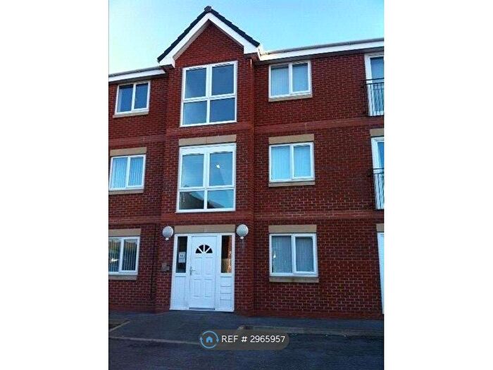 2 Bedroom Flat To Rent In Christleton Close, Prenton, CH43
