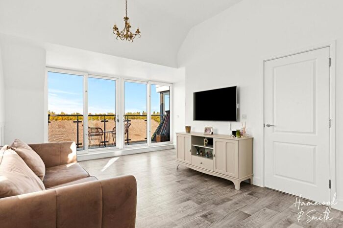 2 Bedroom Apartment For Sale In Rayley Lane, North Weald, CM16